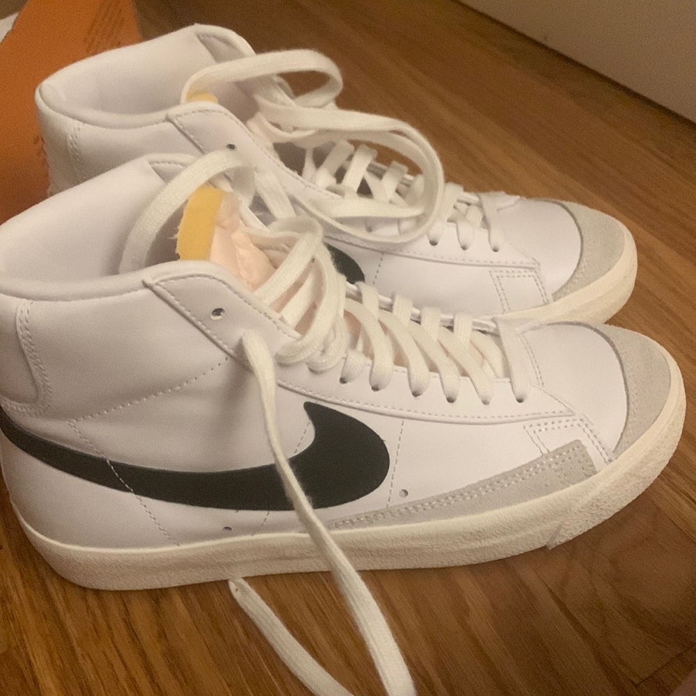 Brand new Nike blazers